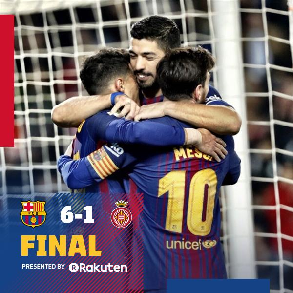 名宿带头攻破对方球门，带领球队胜出