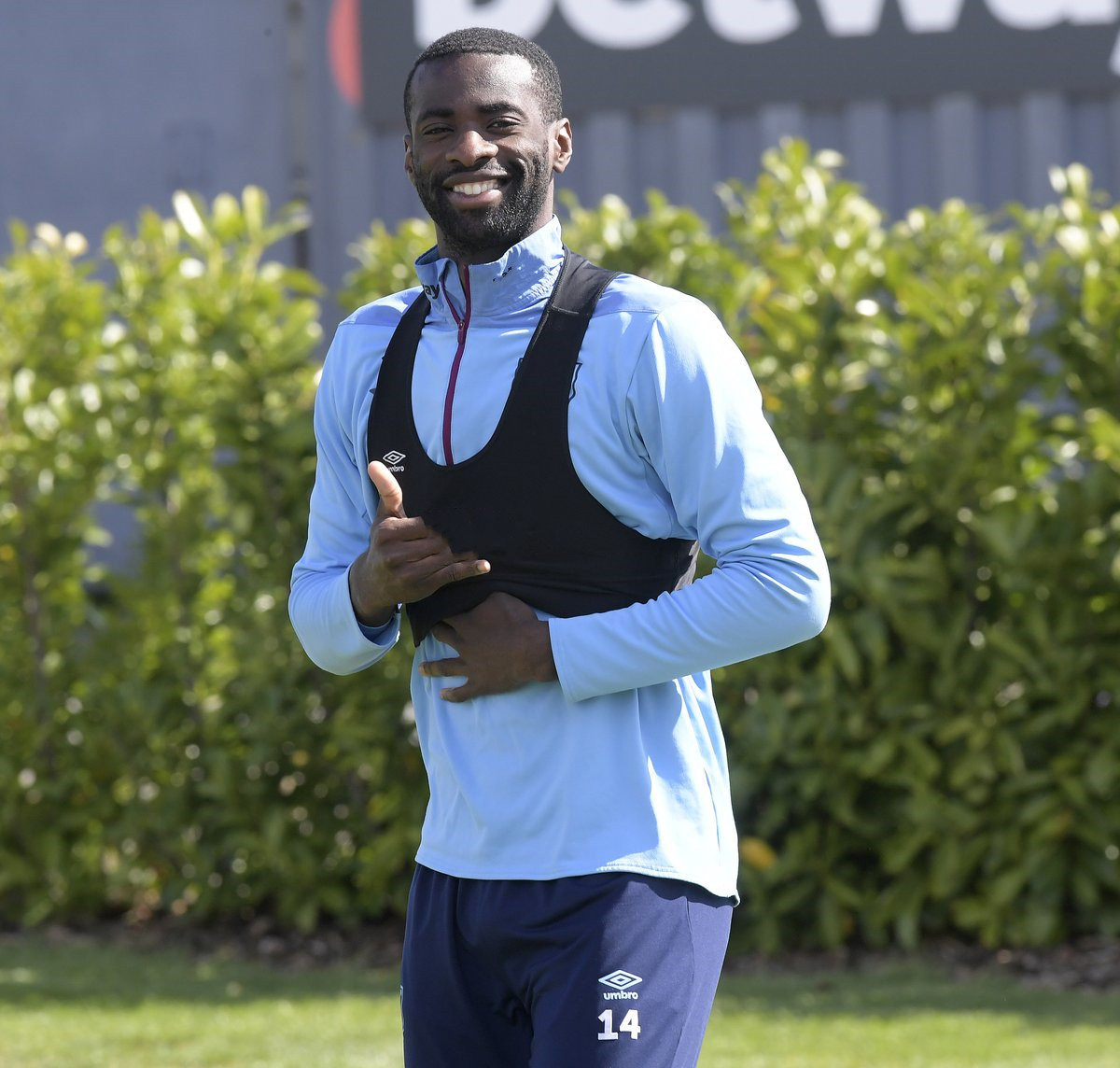 关于南安普顿客场擒胜，保级希望渐现的信息