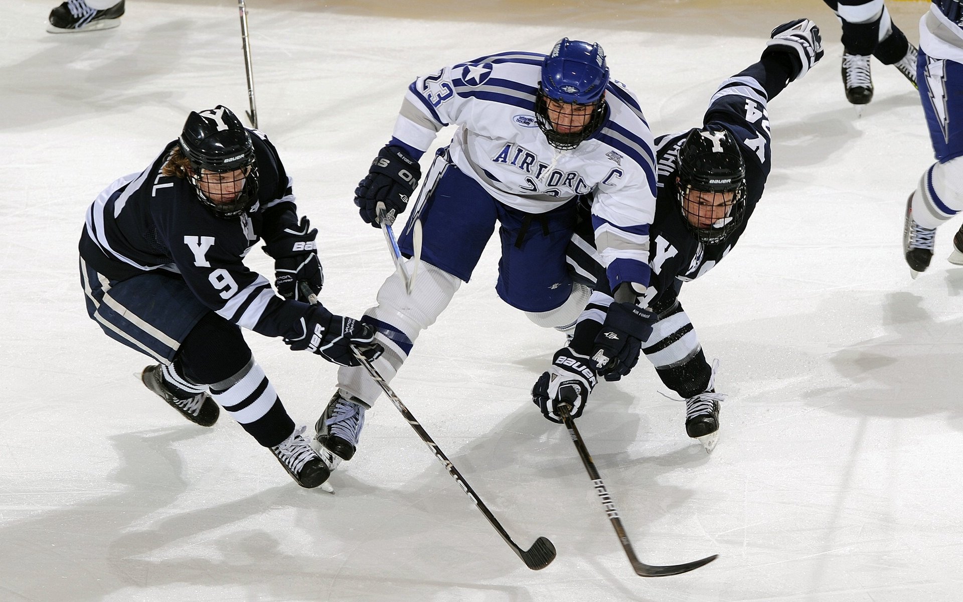 跨界绝杀,灰熊压哨逆袭,恩比德在意甲赛场接管比赛