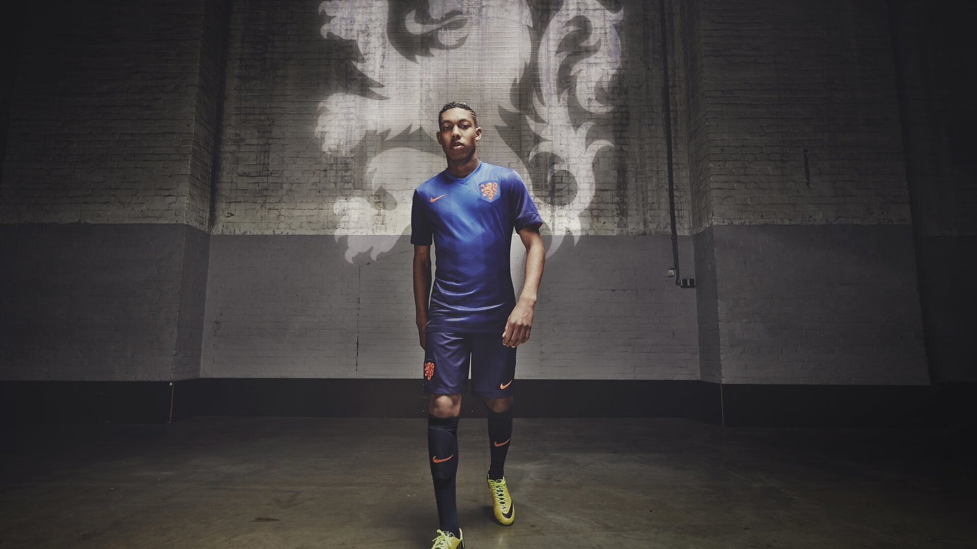 拉亚末节接管比赛，委内瑞拉逆转秘鲁的战术与意志之战