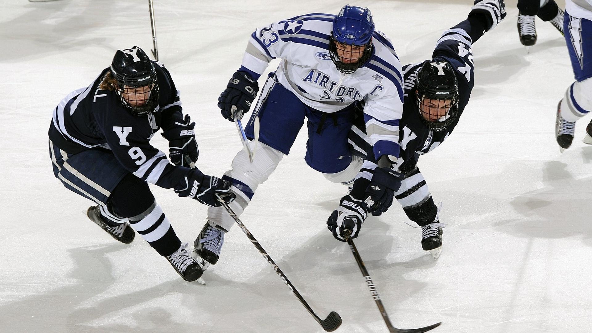 浓眉生涯之夜难救主,尼克斯硬仗显韧性